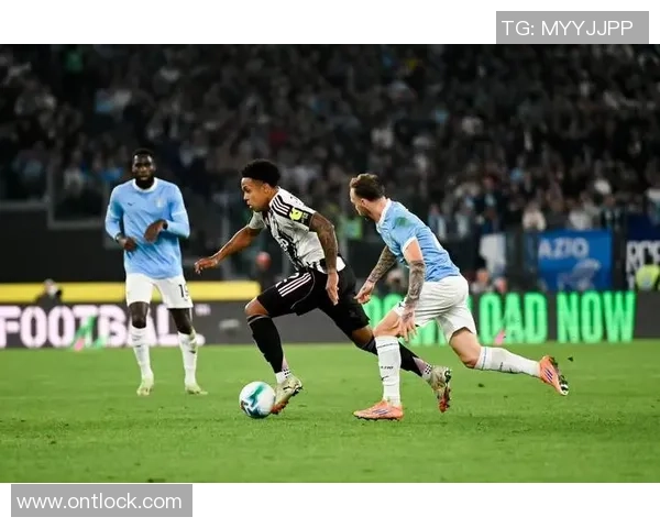 那不勒斯逆转尤文图斯足总杯激战红牌事件引发全场热议