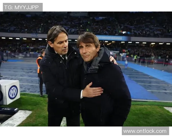 国王杯精彩对决曼联大胜那不勒斯红牌事件引发全场热议